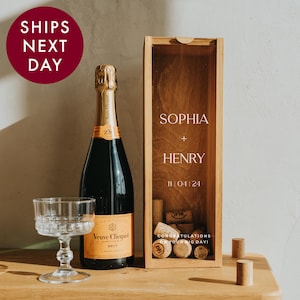 Wedding Couple Gift, Personalized Wine Bottle Box, Customized Wedding Couple Names Gift, Custom Engagement Present, Engraved Bottle Box
