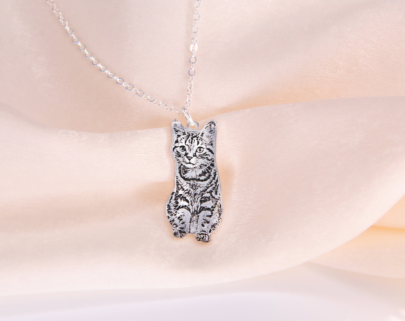 Custom Pet Portrait Necklace Personalized Pet Photo Necklace Etsy