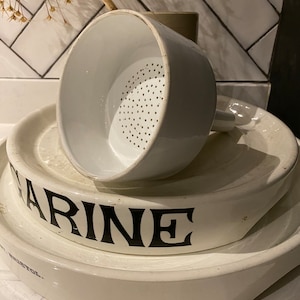 Early 1920’s ironstone sieve by Royal Worcester.