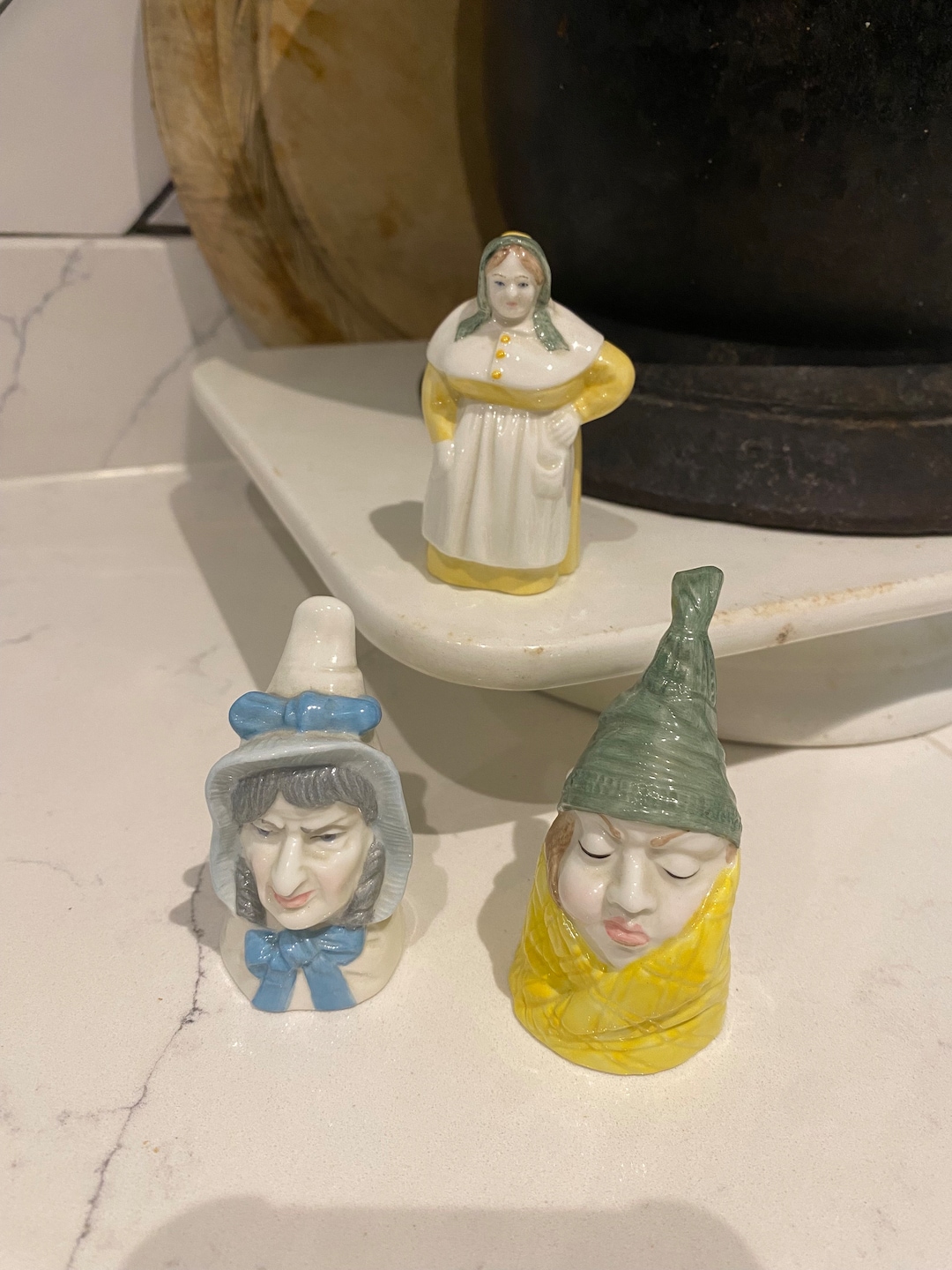 価格は個別です。1976 年 Royal Worcester のキャンドル消し