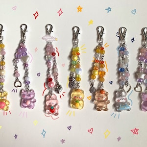 kawaii cute bear bunny keychains, pastel keychains y2k cutecore cute keychain, cute pastel charms, cute beaded keychains, pastel keychain