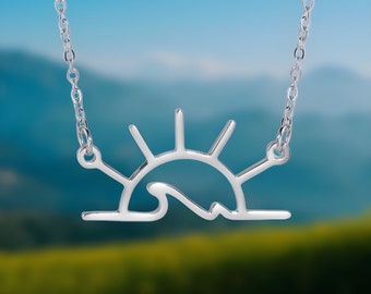 Zon- en golfhanger, SUNSHINE.  Golfhanger, zonneketting, golfketting, surferketting, surfen, zonhanger, zon en golf, strand, zomer, zee.