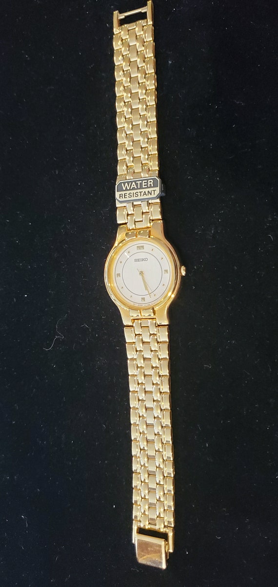 Vintage Seiko V701-A090 Gold Quartz Mens Watch (NOS) - Gem