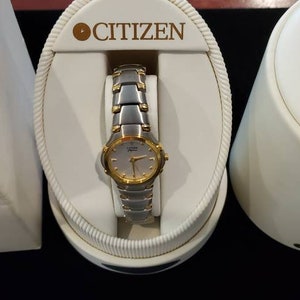 Citizen Elegance Ladies Watch - Etsy display picture 2