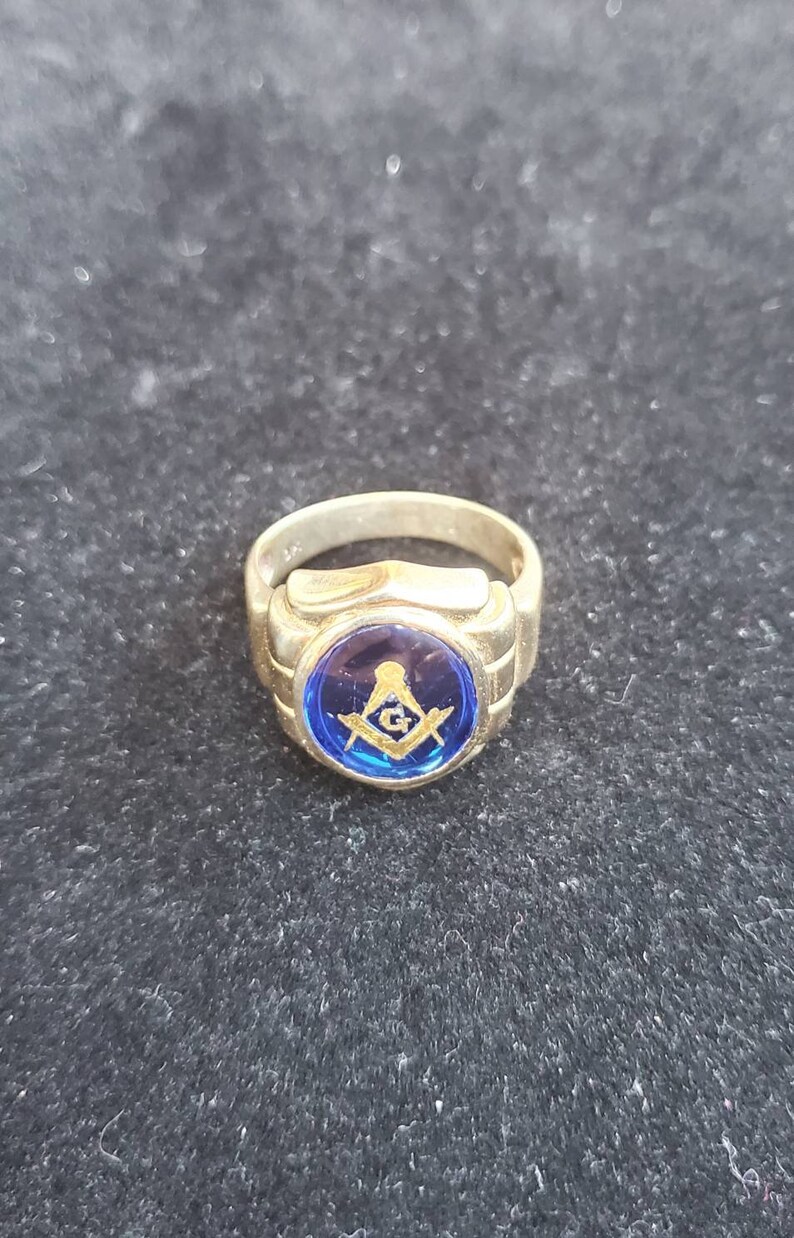 Men's 10k Yellow Gold Freemason Ring - Square And Compass Blue Stone Masonic Ring, Size 12.5