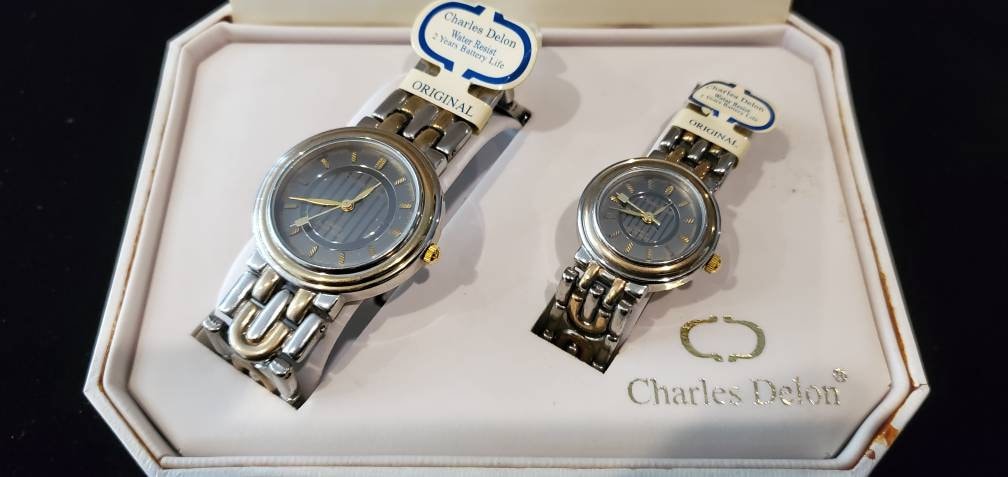 Vintage Charles Delon Set de sus relojes de cuarzo de dos tonos