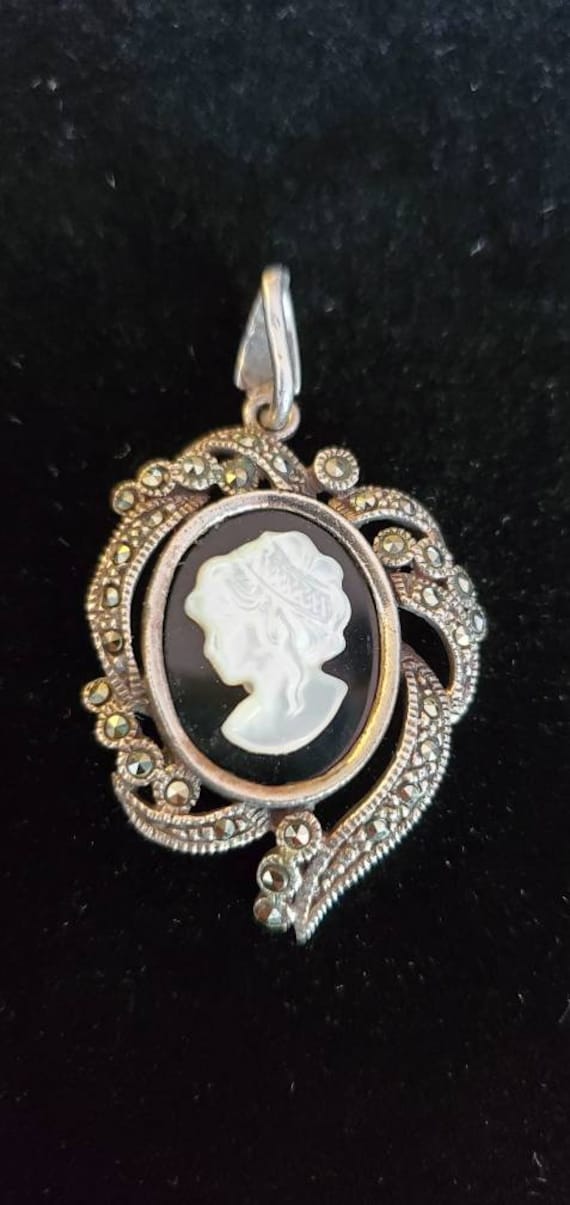 Black Onyx Cameo Woman's Pendant