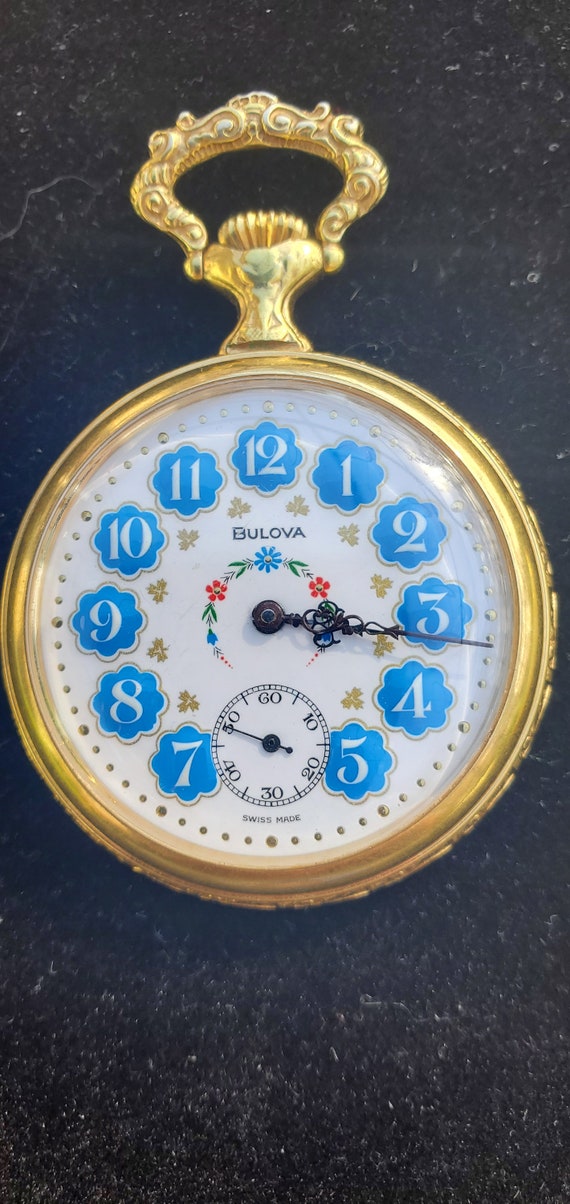 Vintage Bulova 17 Jewels Gold Toned Pocket Watch
