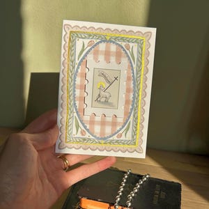 Carte de voeux catholique avec accents dorés peints à la main, agneau tenant le drapeau alléluia. Fait main, 3D, A6 avec enveloppe. Pâques, confirmation.