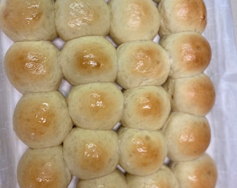 Homemade Dinner rolls. softest dinner rolls ever. 12pcs . Best seller