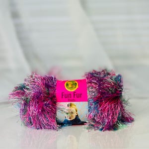 Fun Fur Eyelash Yarn – Bulky Faux Fur Yarn for Knitting, Crochet, Crafts – Lion Brand, Soft & Fluffy Texture