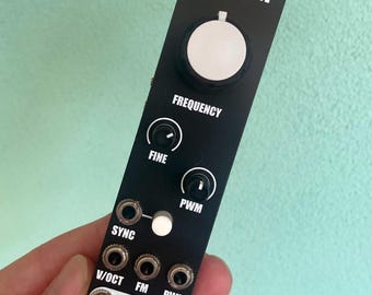 BASICLY VCO - analogue eurorack oscillator