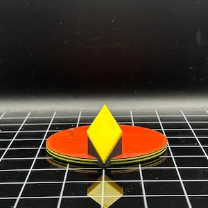 Goofy stretchy action figure stand