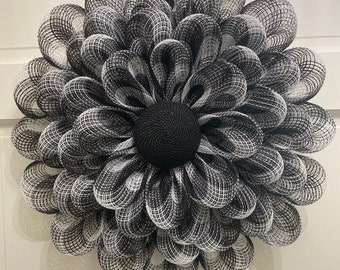 Black and White Buffalo check flower wreath.  Year round wreath. Everyday wreath. Front door decor. Foyer wall art.