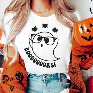 Book Ghost Shirt, Booooks T Shirt, Halloween T-shirt, Spooky Vibes Shirt, Halloween Shirt, Ghost Shirt, Bookworm Shirt, Spooky Teacher