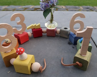 Adornos para números de cumpleaños | Número individual de madera en color natural | Accesorio decorativo para collares y anillos de cumpleaños