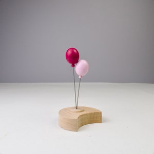 Geburtstagsstecker Luftballon für Kindergeburtstag passend für Geburtstagskranz & Geburtstagsring als Party Deko Handmade aus Ahornholz Bild 8