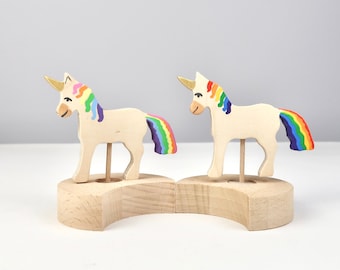 Steckfigur Einhorn für Geburtsring Holz | Holzstecker Pferd mit Regenbogen für Geburtstagskranz | Märchenfigur zur Deko |  in 2 Varianten