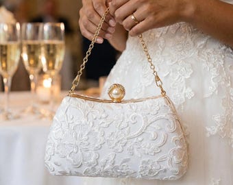 Personalized Embroidered Floral Clutch, Bridal Lace Handbag, White Wedding Purse, Bride Gift, Evening Bag for Bride, Engraved Wedding Clutch