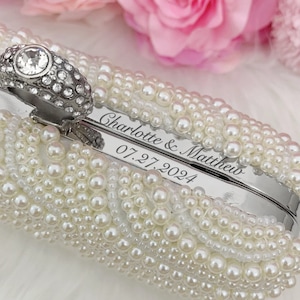 Personalized Clutch, Bridal Gift, Handbag for the Wedding, Bridal Pearl Bag, Evening Clutch, Ivory Purse, with Bride&#39;s Name, Custom Clutch