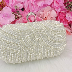 Personalized Pearl Clutch, Bridal Gift, Engraved Handbag for the Wedding, Bridal Pearl Bag, Evening Clutch, Ivory Purse, Custom Clutch Bag