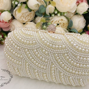 Pearl clutch Bag, Pearl evening bag, Bridal clutch with pearls, Beaded pearl clutch, Ivory pearl purse, Pearl wedding clutch