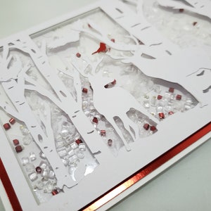 Carte shaker blanche faite main de scène boisée d'hiver, carte de Noël de luxe, carte shaker 3D unique, carte de voeux 3D