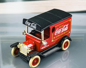 Solido 1/43 – Dodge Plateau Coca-Cola – Jaune – Neuf – Fabriqué En France