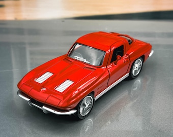 Chevrolet Corvette 1963 / Modelo de coche fundido a presión / Escala 1/36 / Regalo