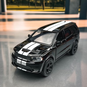 Dodge Durango | Licensed Original Dodge Diecast Model Car | 1/36 Scale | Gift