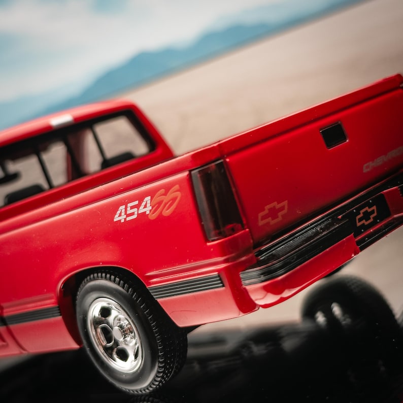 1993 Chevrolet 454 SS Pick up Diecast Model Car | 1:24 Scale, Gift - Etsy