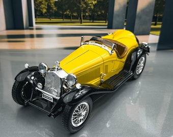 1932 Alfa Romeo 2300 Spider | Die Cast Model Car | Vintage Model