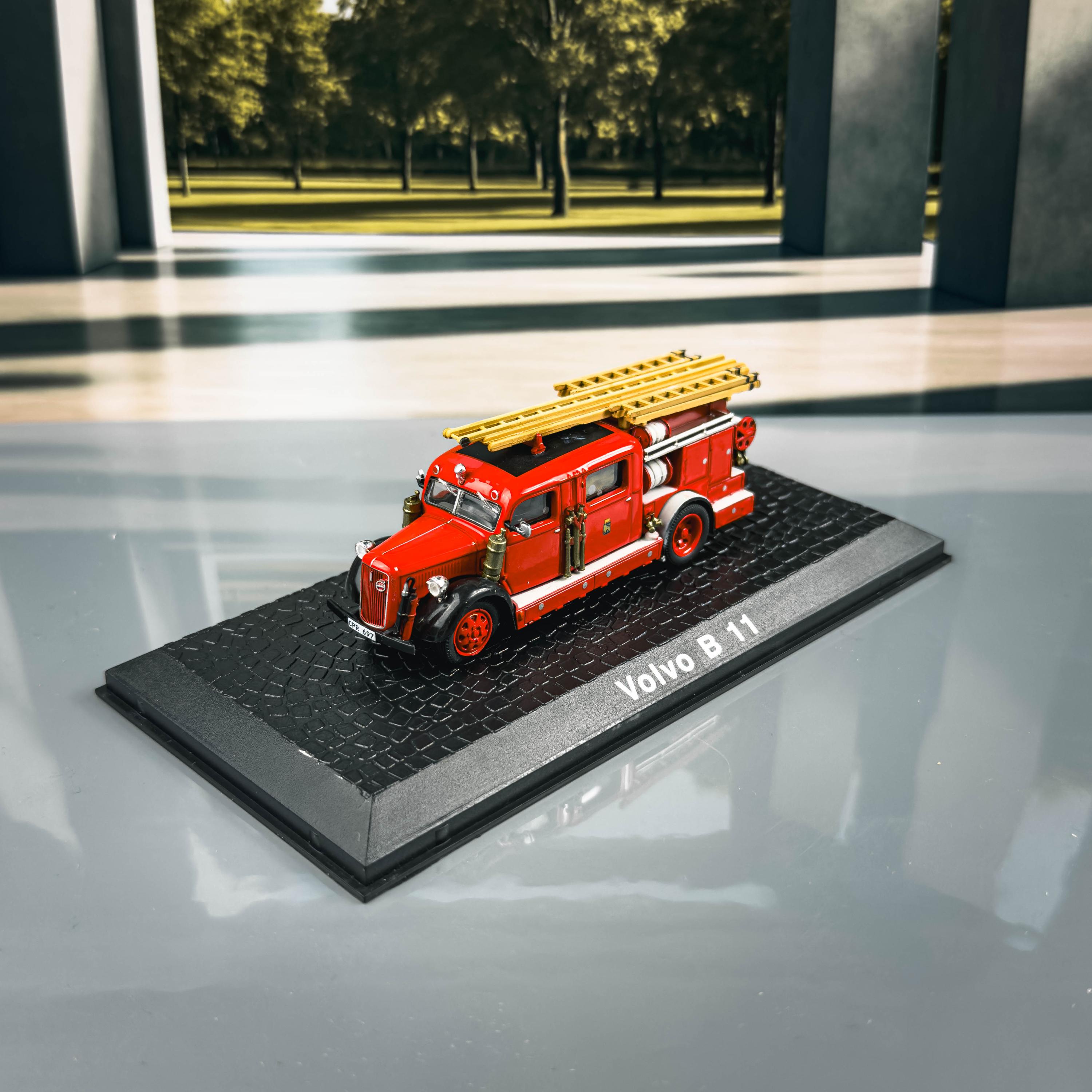 Buy Volvo B 11 | Fire Engine Model | 1:76 Licensed Original Model