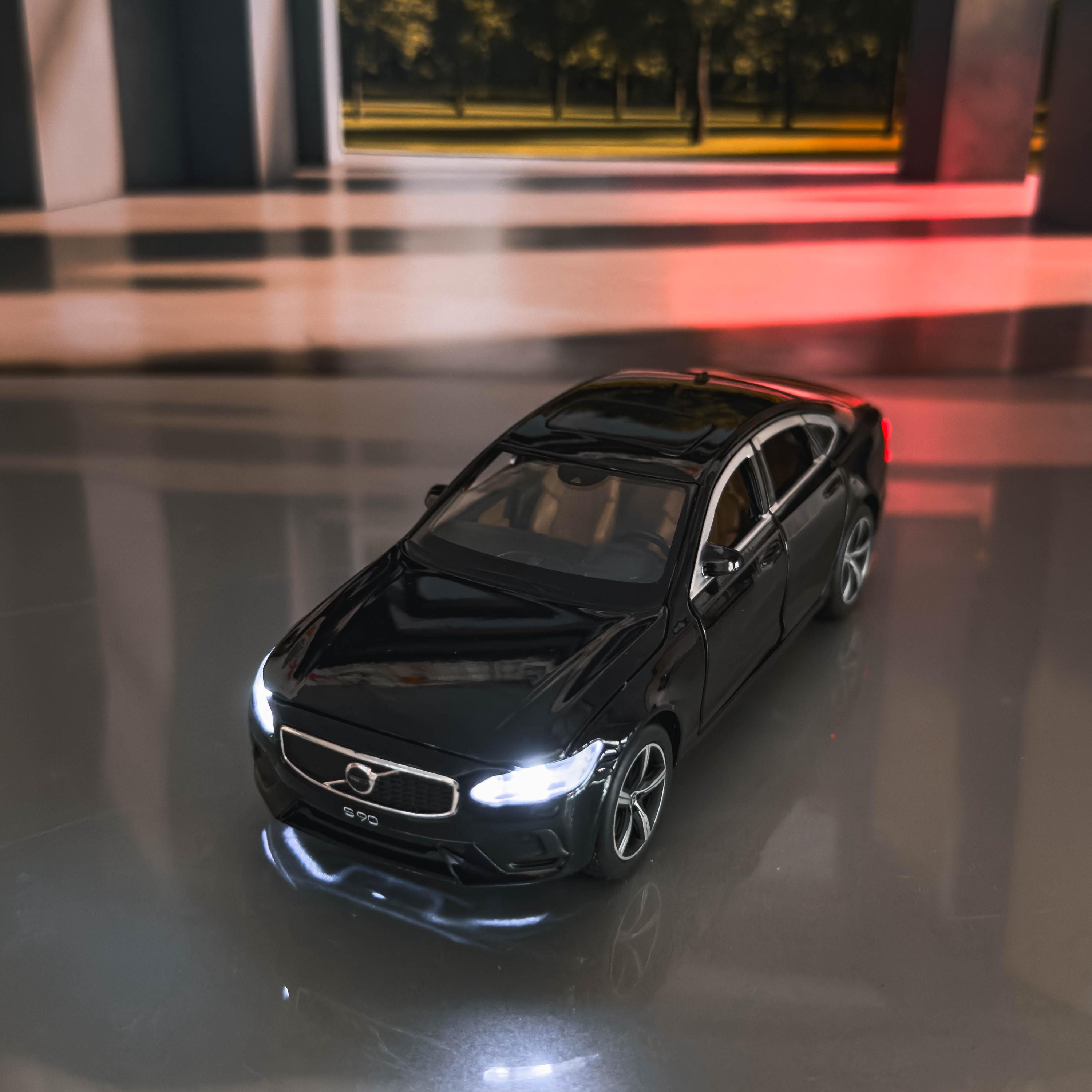 Volvo S90 | Diecast Model Car | Licensed Original Volvo | Scale 1