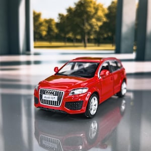 Audi Q7 | Die-Cast Model Car | Model Scale Car | 1/36 Scale | Gift