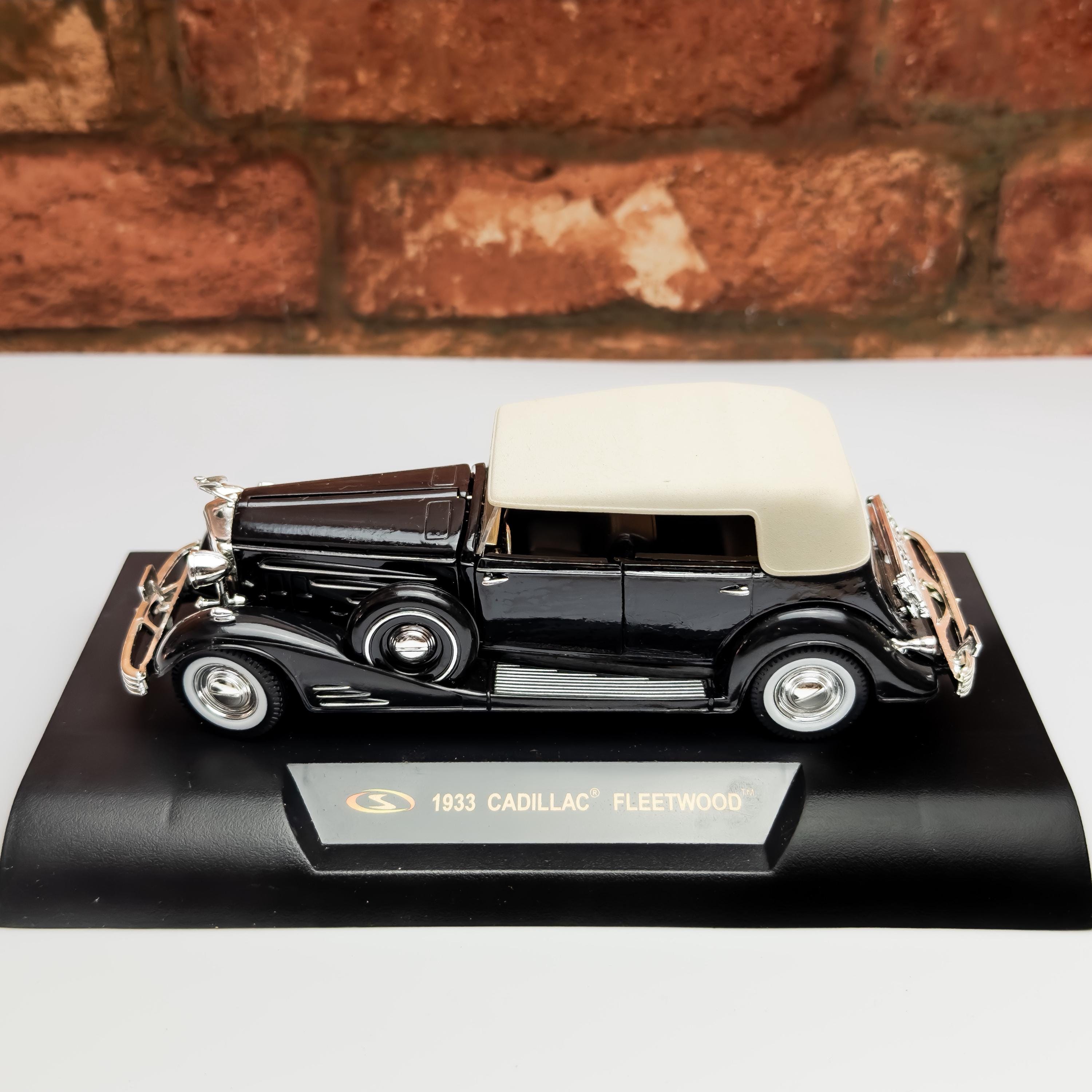 1933 Cadillac Fleetwood | Vintage Diecast Model Car | Vintage