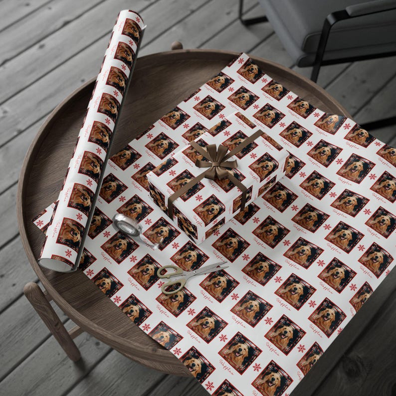 Anpassat omslagspapper för husdjursfoton, personligt hundfoto och namn julklappsinslagning bild 8