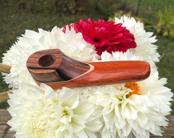 4" length Laminated Raised Bowl Pipe.