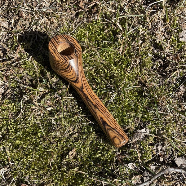 4 1/8" long Round Stem Hardwood Hand Pipe