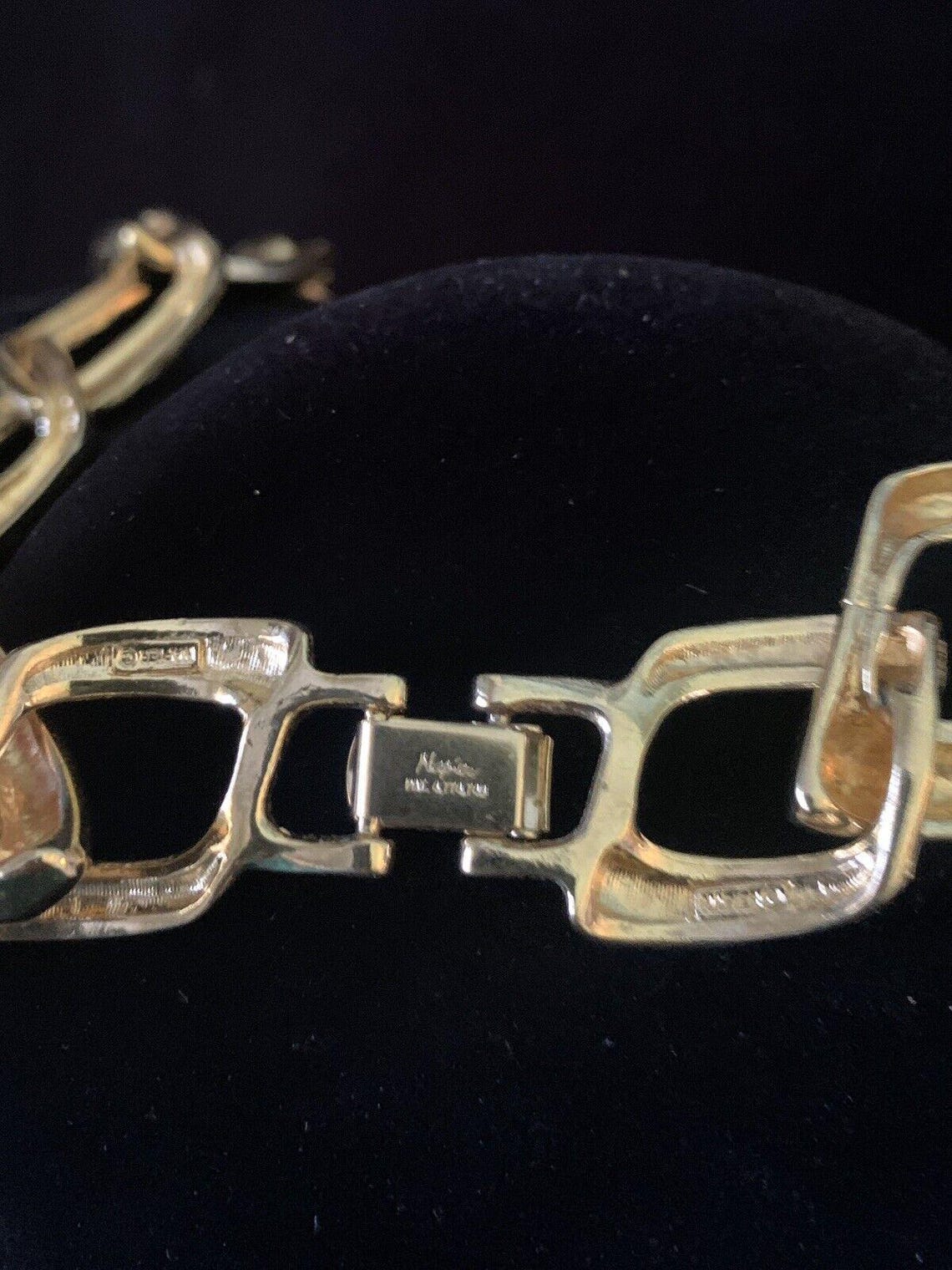 Napier Signed Chunky Brushed Gold Tone Textured & Smooth Chain Link ...