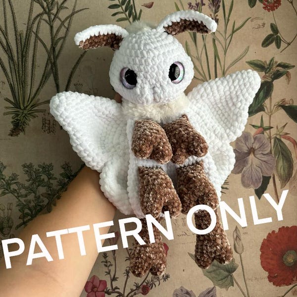 Patrón de ganchillo amigurumi Sylvie la polilla de seda