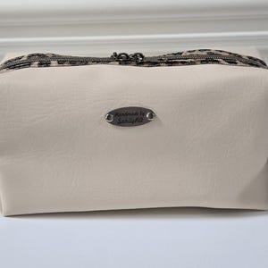 Travel Cosmetic Bag: Makeup & Toiletry Organizer