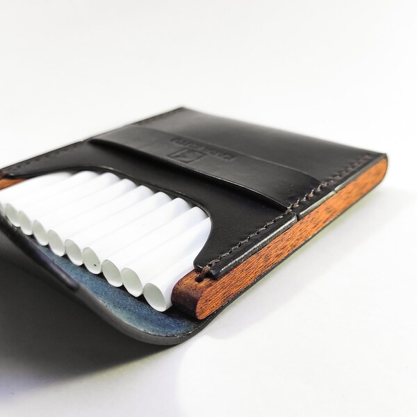 Étui à cigarettes en cuir, porte-cigarette, cadeau personnalisé, accessoires pour cigarettes, porte-boîte à cigarettes, cadeau Saint-Valentin pour lui et elle