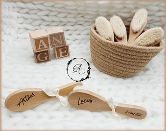 Brosse à cheveux en bois personnalisée / prénom cadeau naissance