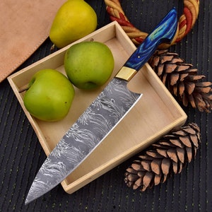 Damascus Chef Knife: Brass Pakka Wood Handle, Flower Pattern