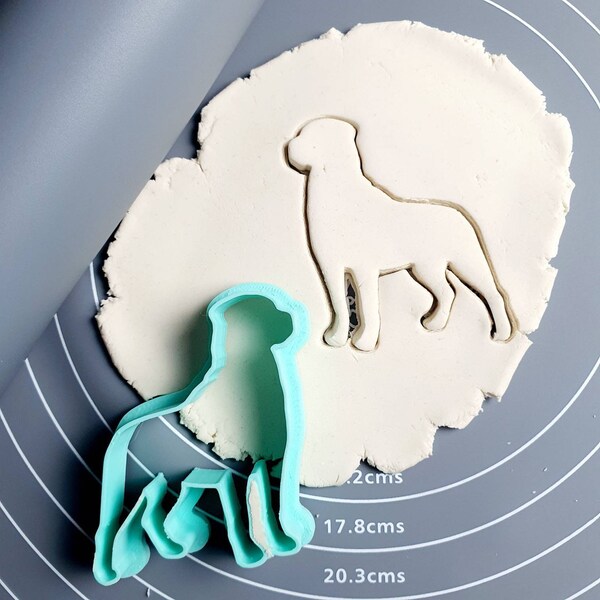 Rottweiler Cookie Cutter - Fondant Cutter Outline