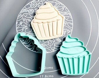 Cupcake Cookie Cutter - Fondant Cutter Outline - Cookie Cutter + Stamp