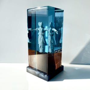 Titanic Wreck in Resin Jack & Rose – Sunken Love Story Handmade Titanic Diorama Night Light