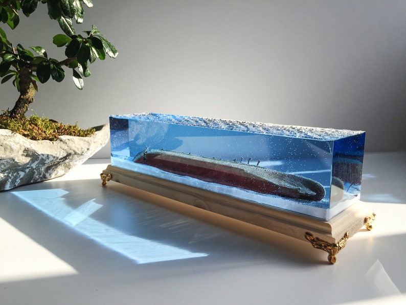 MYBSXKEOZ Resin Diver Whale Shipwreck Night Light,lumières