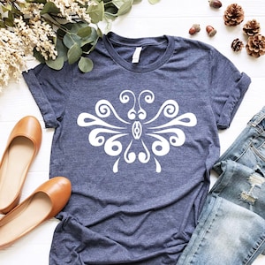 Mandala Shirt, Mandala T-Shirt, Cute Spring Shirt, Cute Shirt for Woman, Cute Mandala Shirt, Gifts for Her, Flower Shirt Pretty